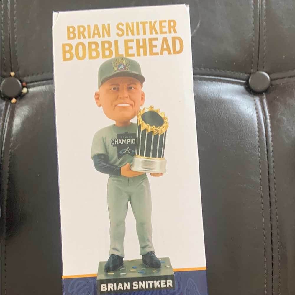 Brian Snitker Bobblehead with Trophy